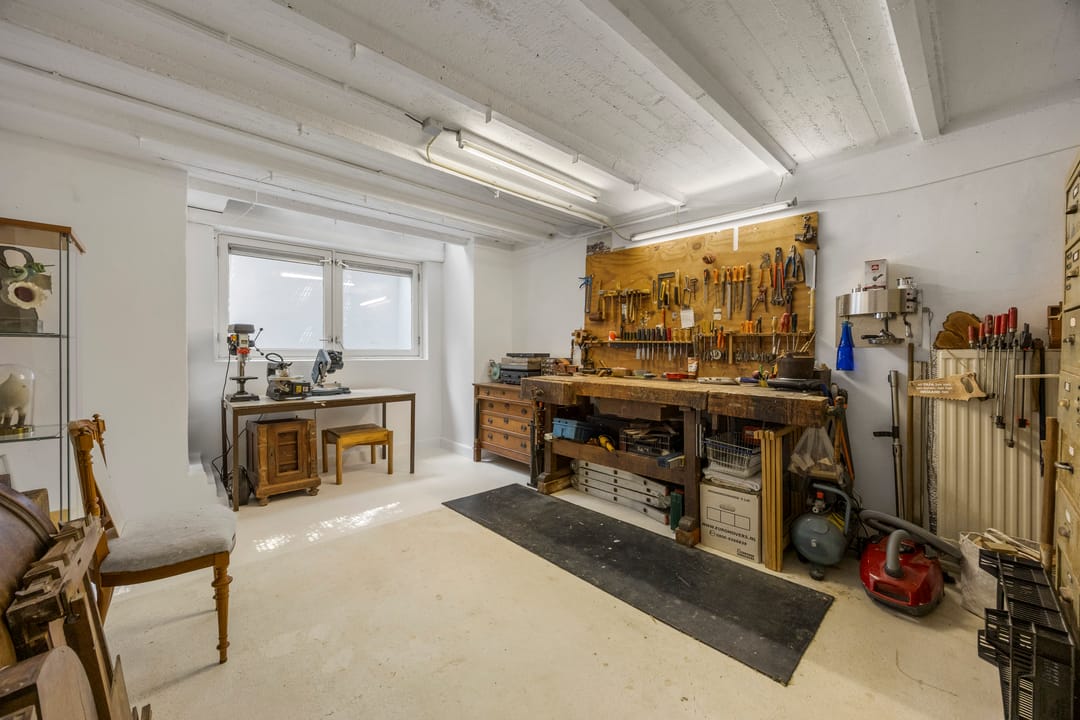Spacious Ground Floor Apartment with Character in Nijmegen-Oost — 22