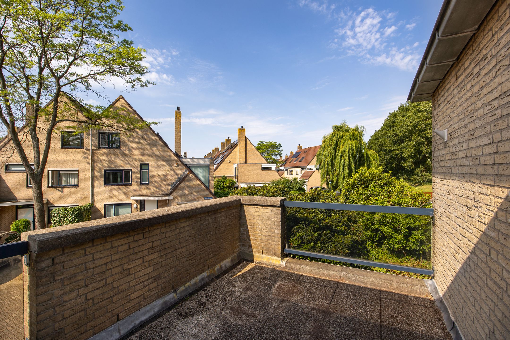 Spacious Semi-Detached Villa with Garden and Water Views in Leiden's Merenwijk — 15