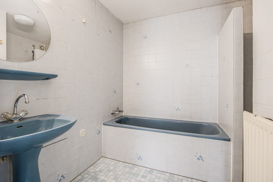 Spacious Semi-Detached Villa with Garden and Water Views in Leiden's Merenwijk — 16