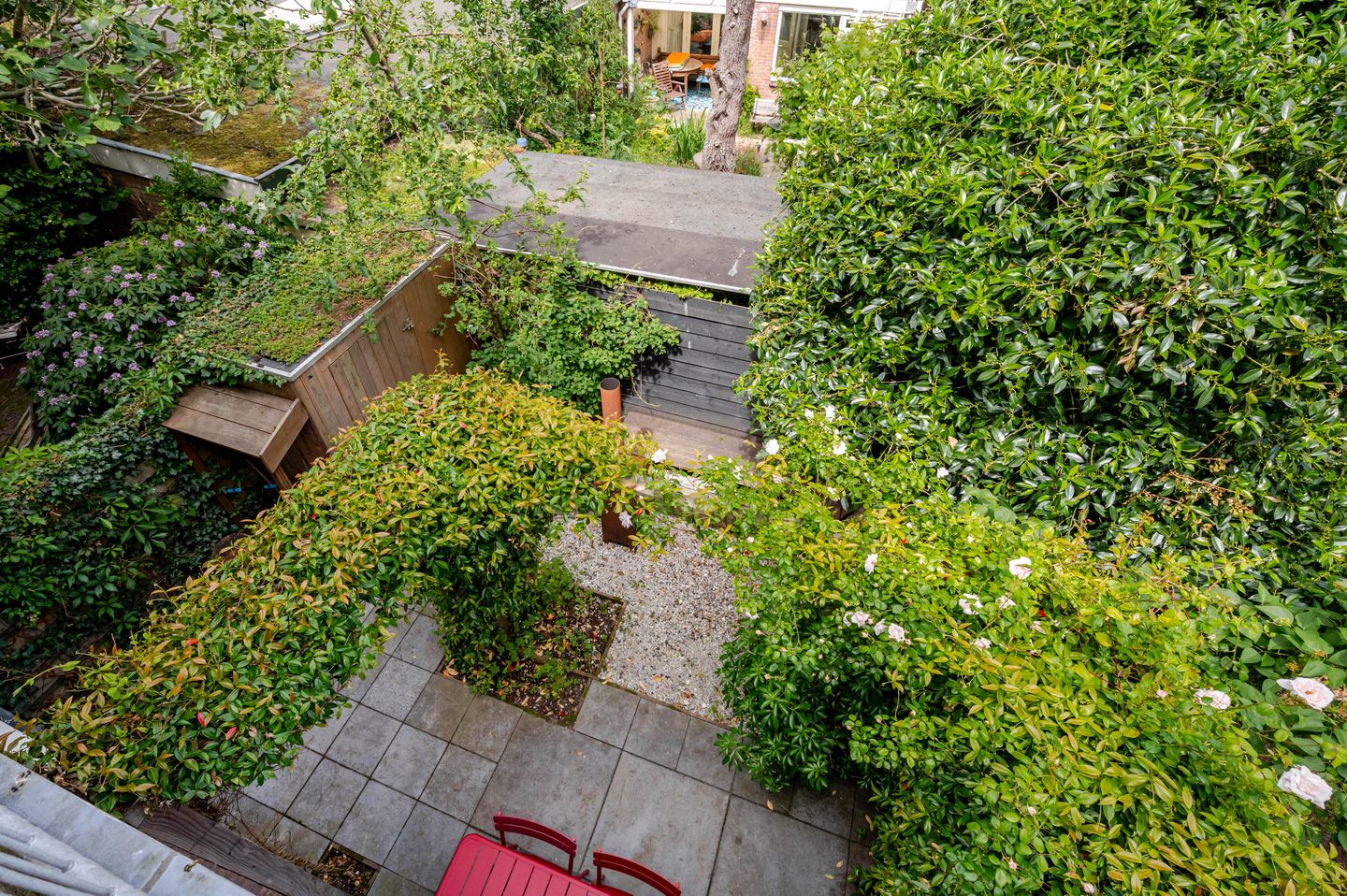 Characterful 1890s Townhouse with Preserved Period Details in Regentessekwartier — 50