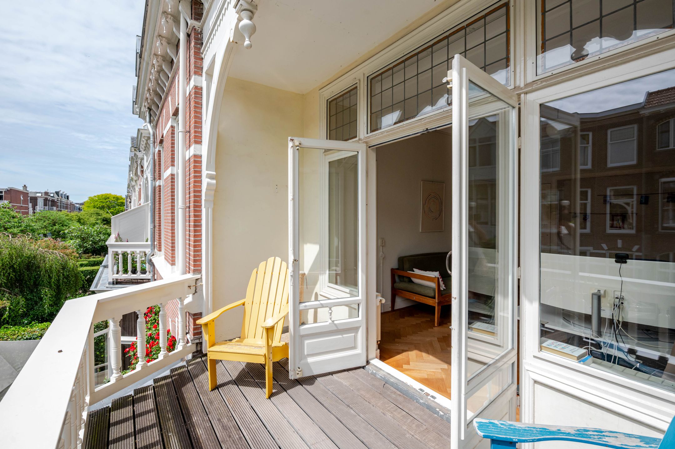 Characterful 1890s Townhouse with Preserved Period Details in Regentessekwartier — 39