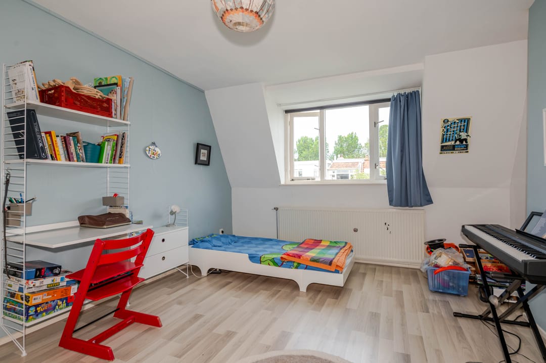 Characterful 1890s Townhouse with Preserved Period Details in Regentessekwartier — 61