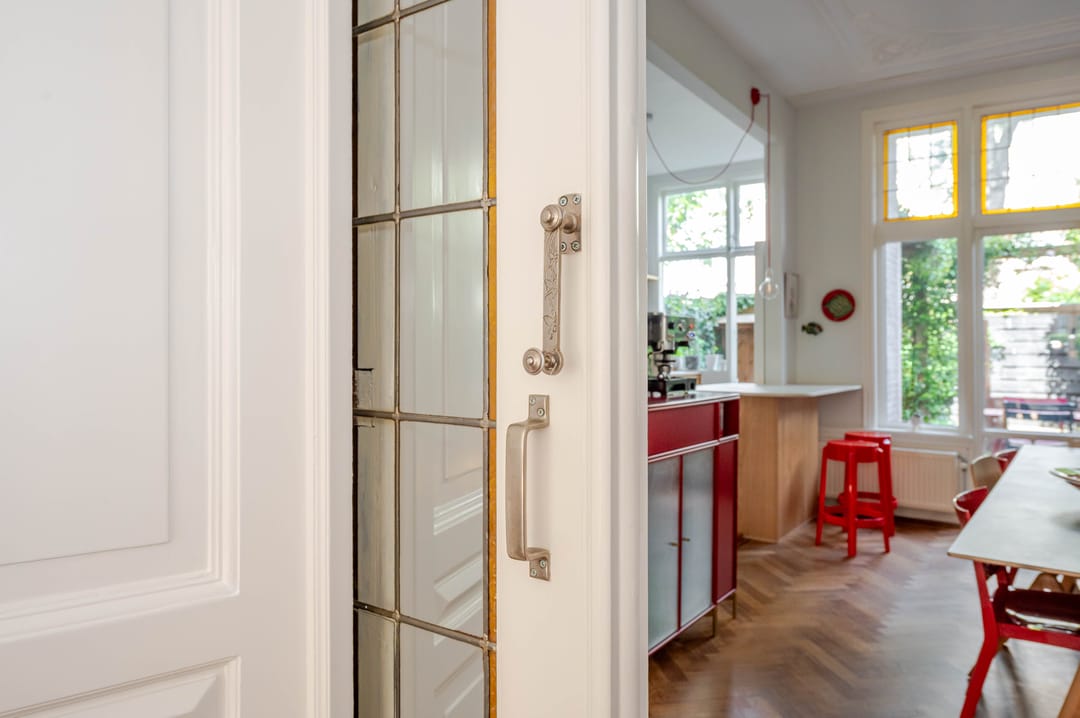 Characterful 1890s Townhouse with Preserved Period Details in Regentessekwartier — 17