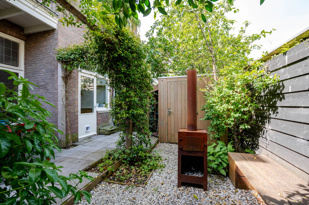 Characterful 1890s Townhouse with Preserved Period Details in Regentessekwartier — 26