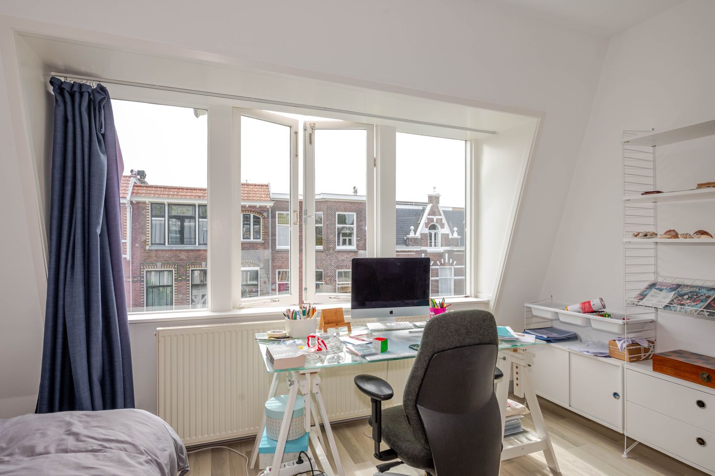 Characterful 1890s Townhouse with Preserved Period Details in Regentessekwartier — 55