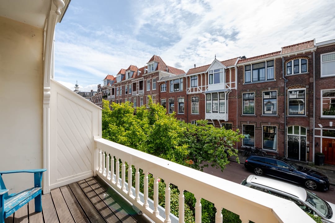 Characterful 1890s Townhouse with Preserved Period Details in Regentessekwartier — 37