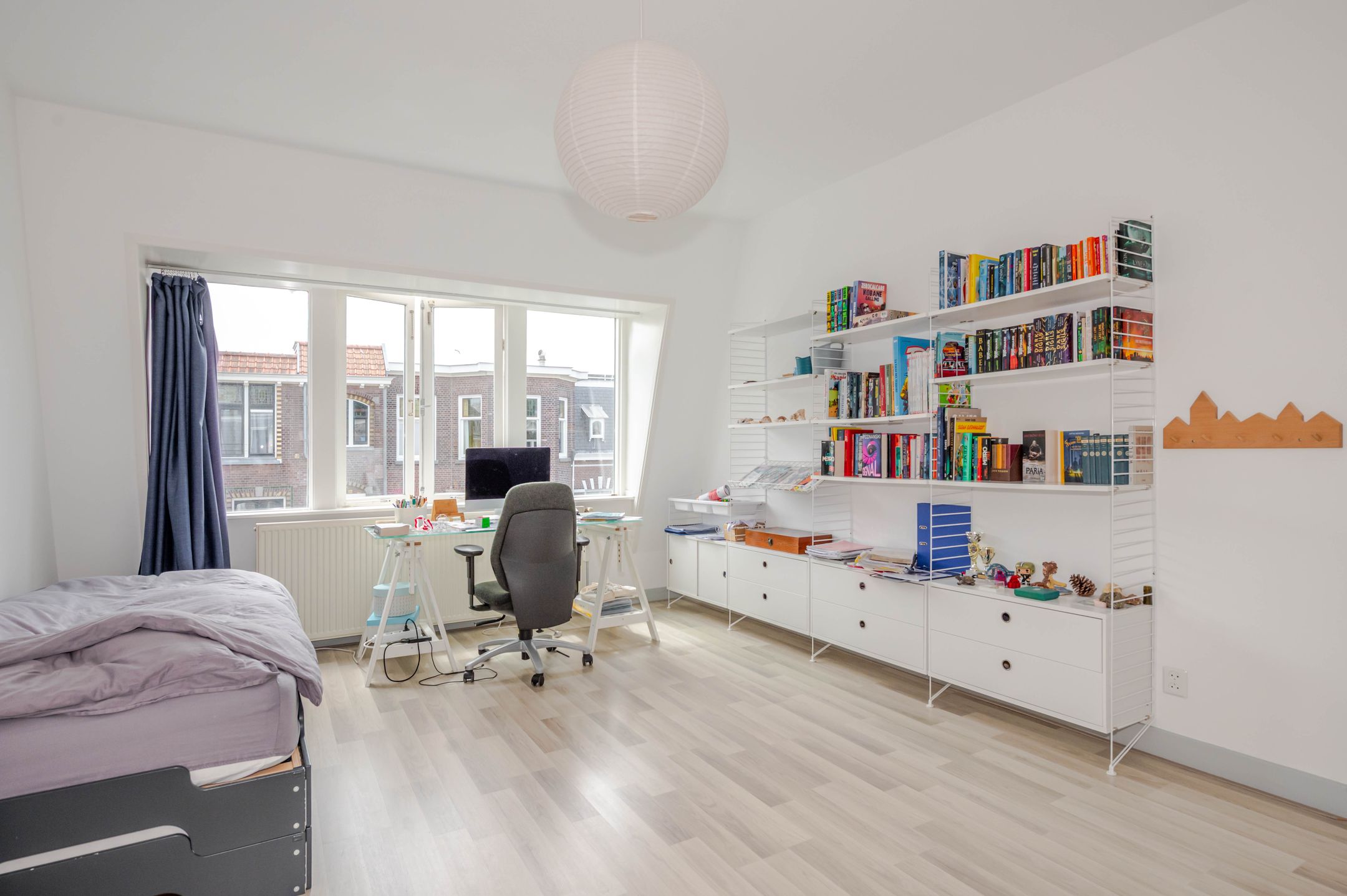 Characterful 1890s Townhouse with Preserved Period Details in Regentessekwartier — 54