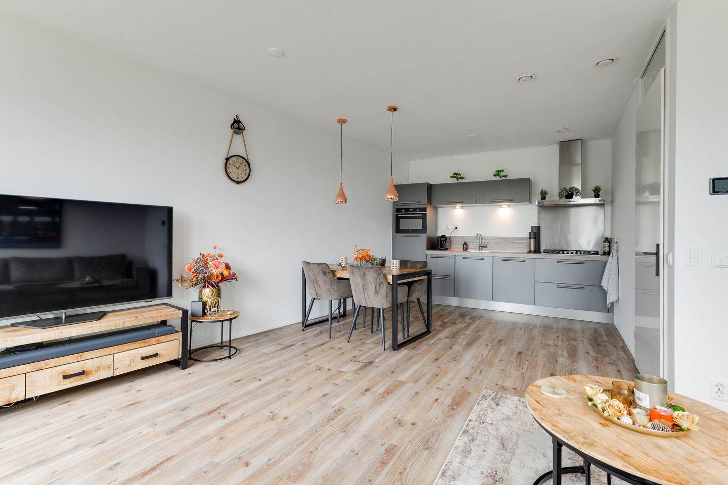 Luxury 3-Room Apartment with Private Parking and Wellness Facilities in Rijnsburg — 14