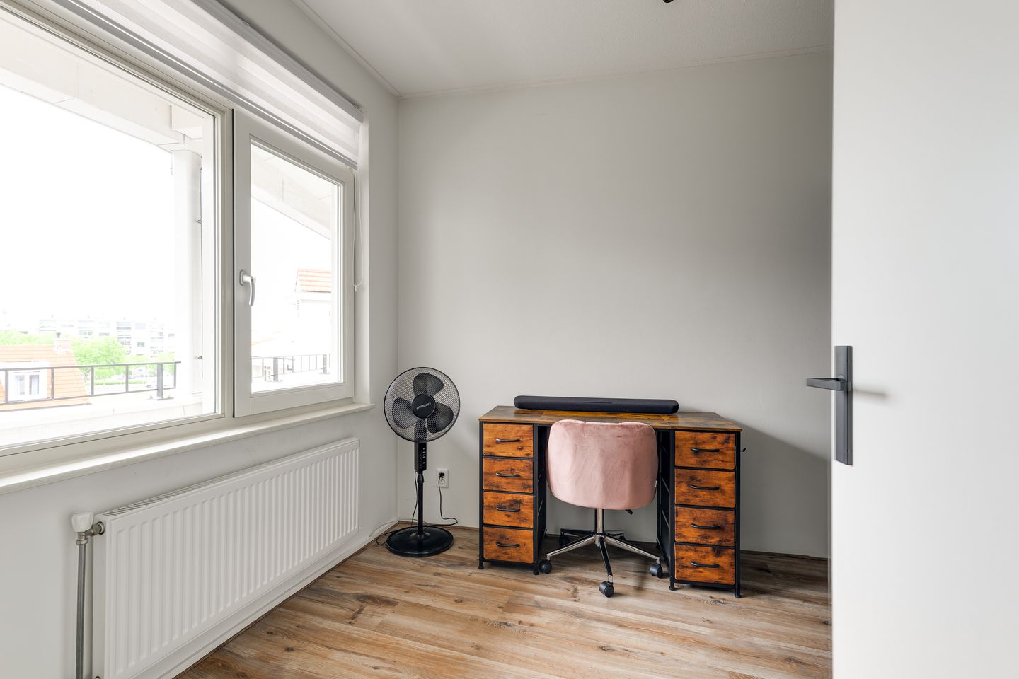 Luxury 3-Room Apartment with Private Parking and Wellness Facilities in Rijnsburg — 19