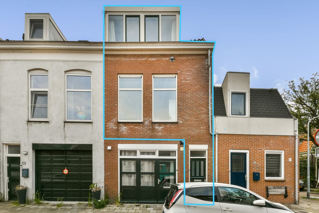 Affascinante Appartamento al Piano Superiore del 1906 con Terrazza vicino al Centro di Haarlem