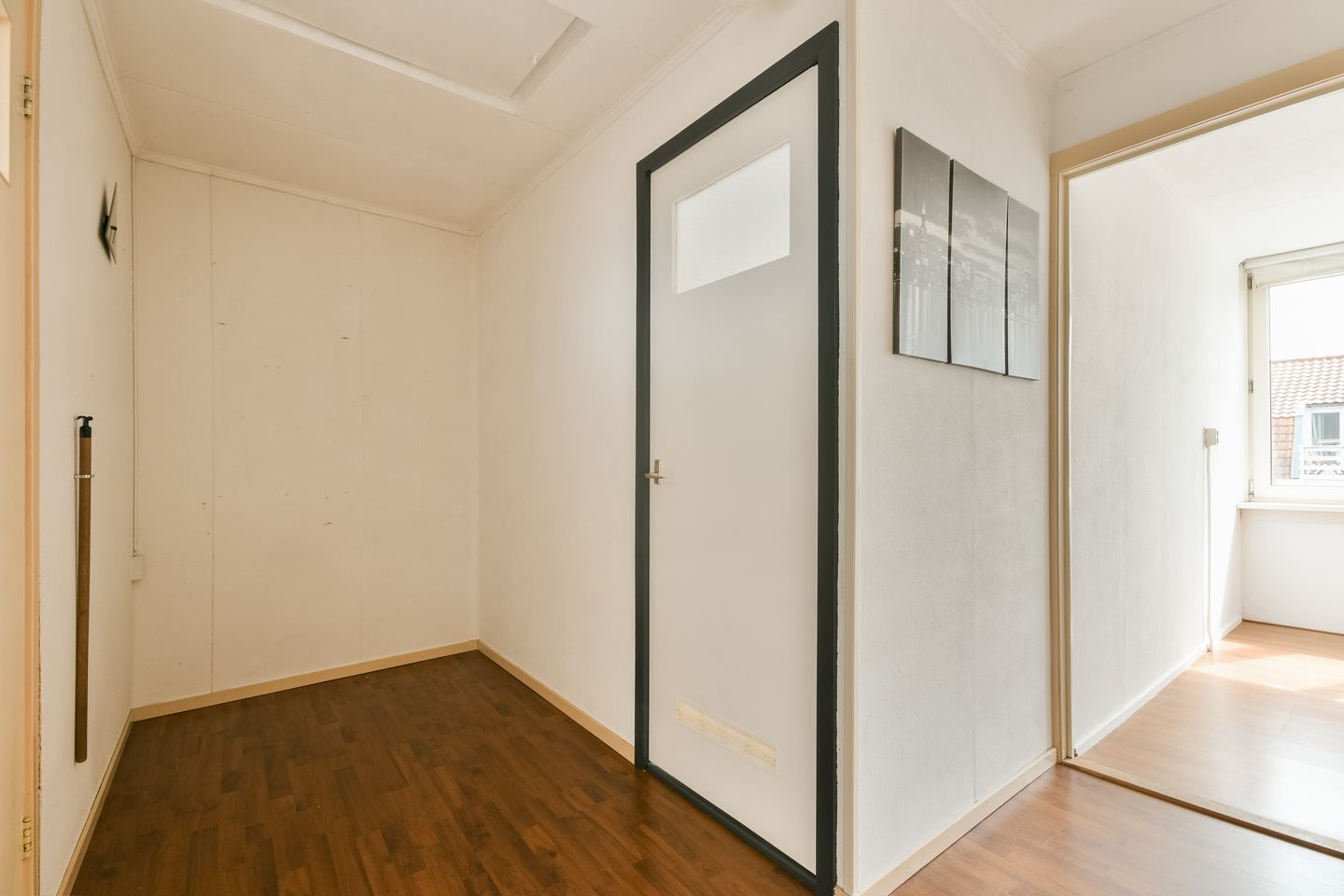 Charming 1906 Upstairs Apartment with Terrace Near Haarlem Centre — 19