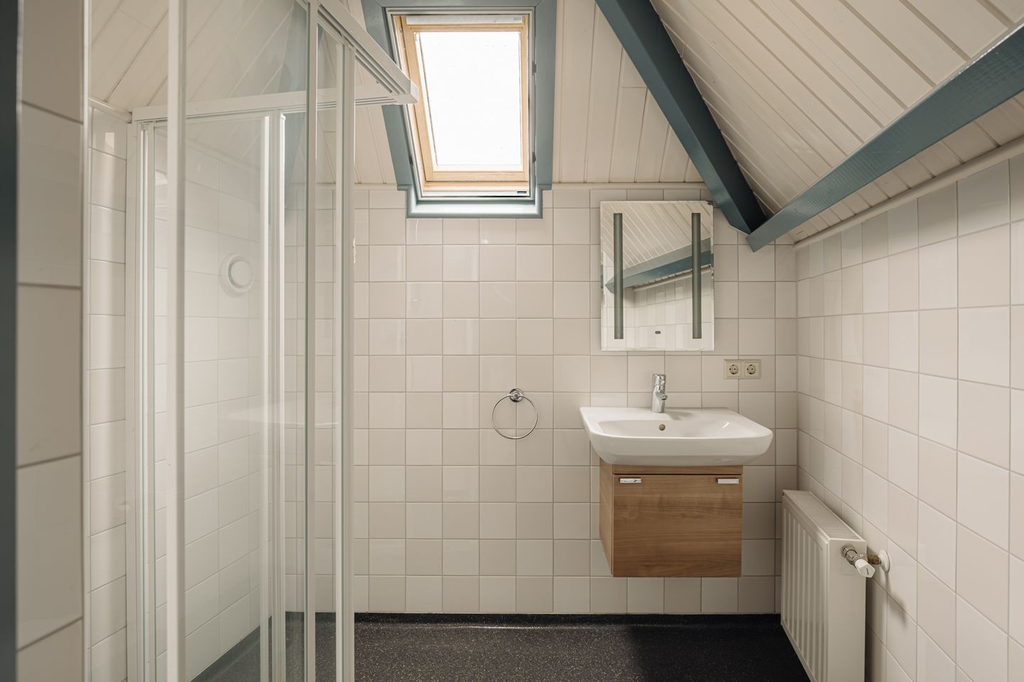 Historic Character Home in Protected Wassenaar Village Center — 10