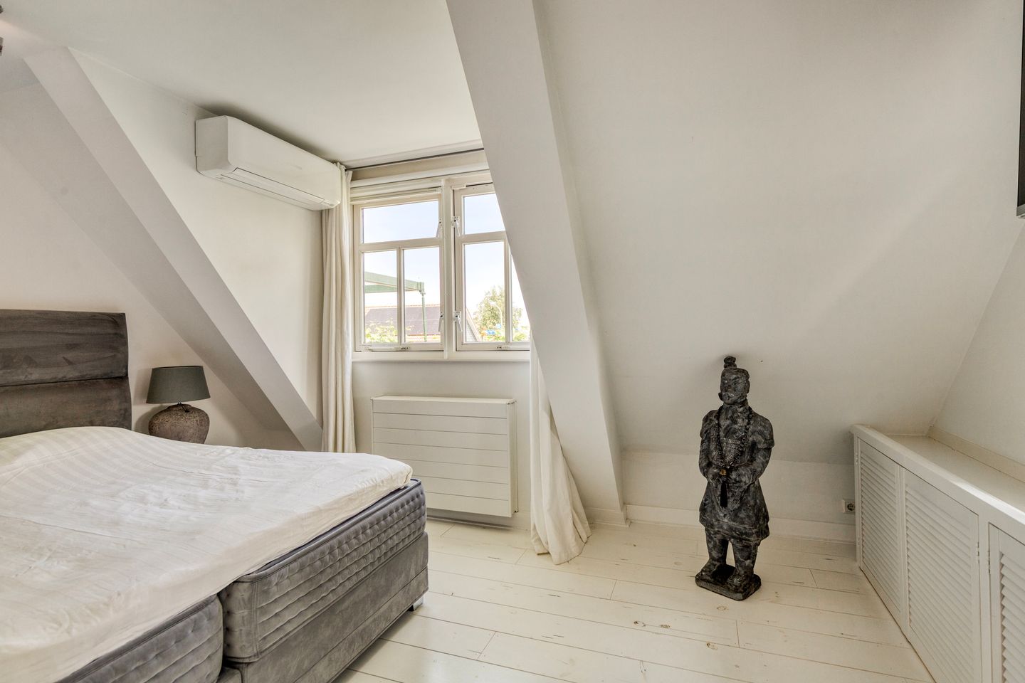 Photo 34 of Bilderdam 33