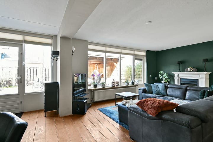 Tussenwoning te koop: Spannenburg 29, Hoofddorp