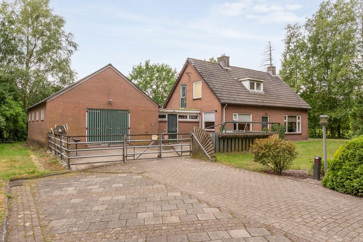 Photo 2 of Geerdijk 42-A