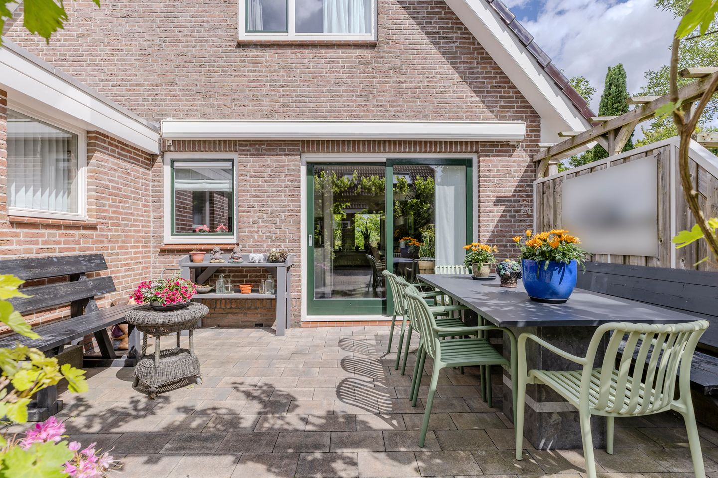Spacious Detached Home with Green Views and Four Bedrooms — 35