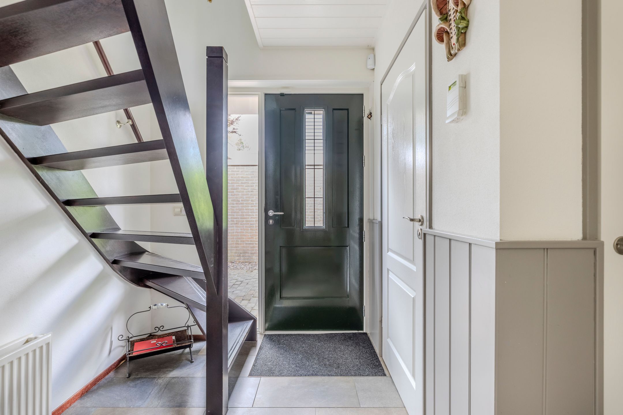Spacious Detached Home with Green Views and Four Bedrooms — 18