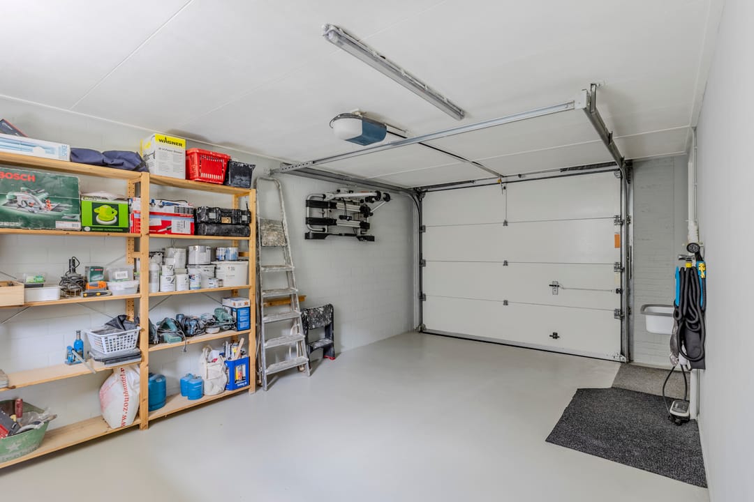 Spacious Detached Home with Green Views and Four Bedrooms — 16