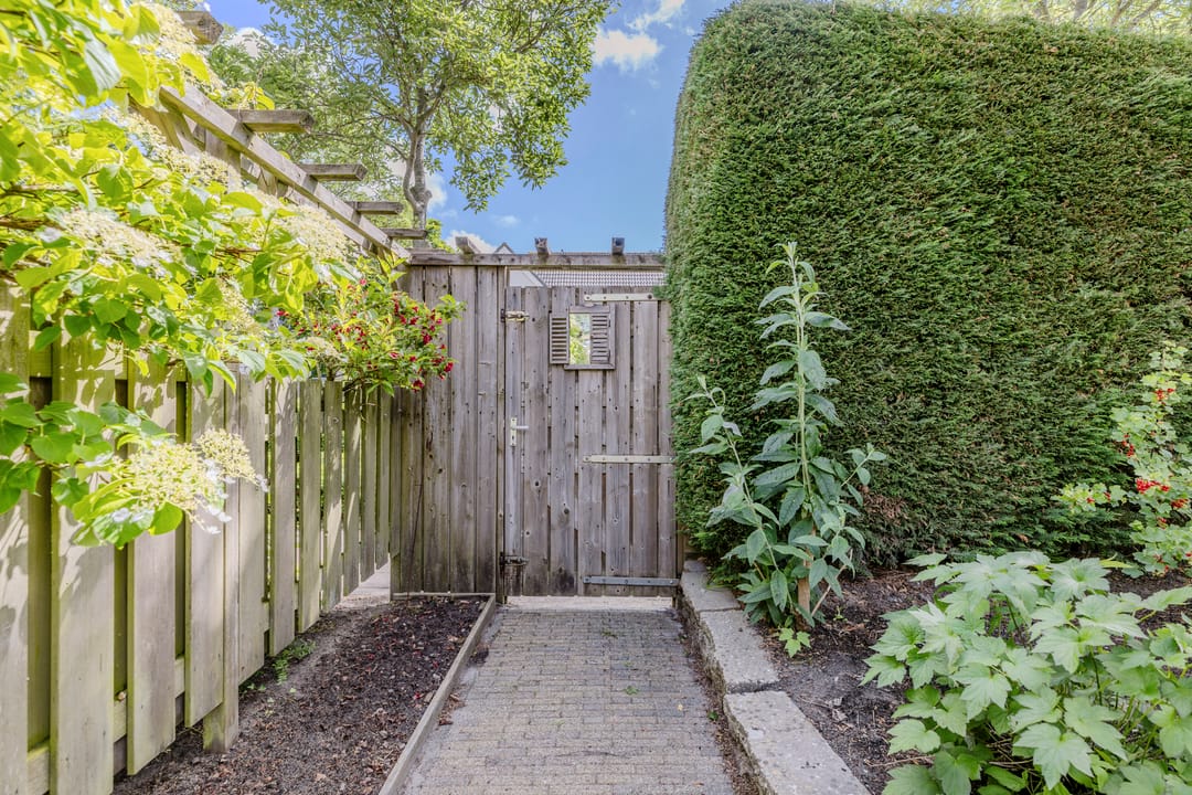 Spacious Detached Home with Green Views and Four Bedrooms — 43
