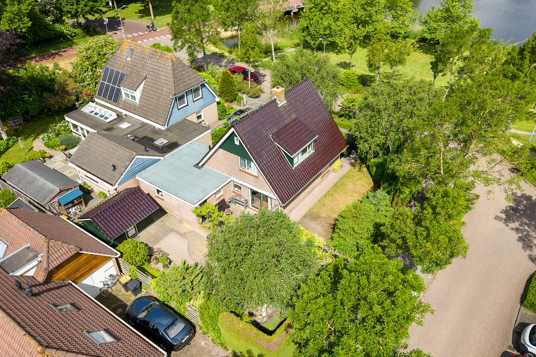 Spacious Detached Home with Green Views and Four Bedrooms — 53