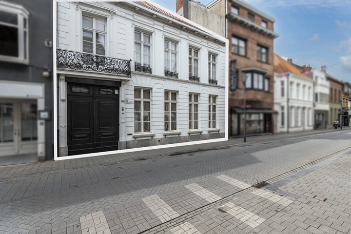 Photo 2 of Patersstraat 15