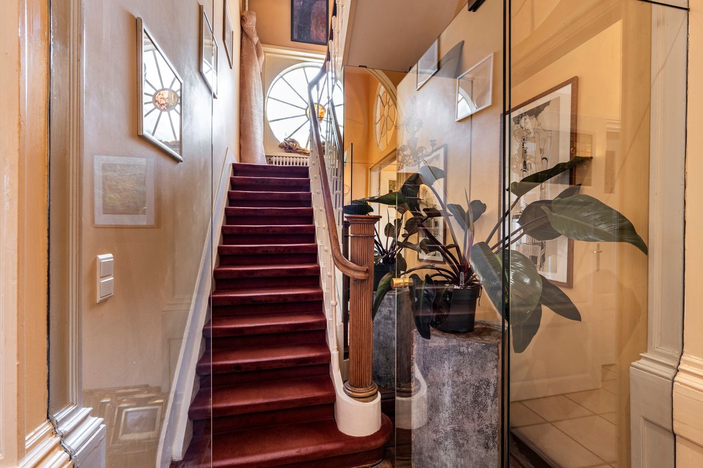 Historic Neoclassical Mansion with Heated Pool in Turnhout City Center — 19