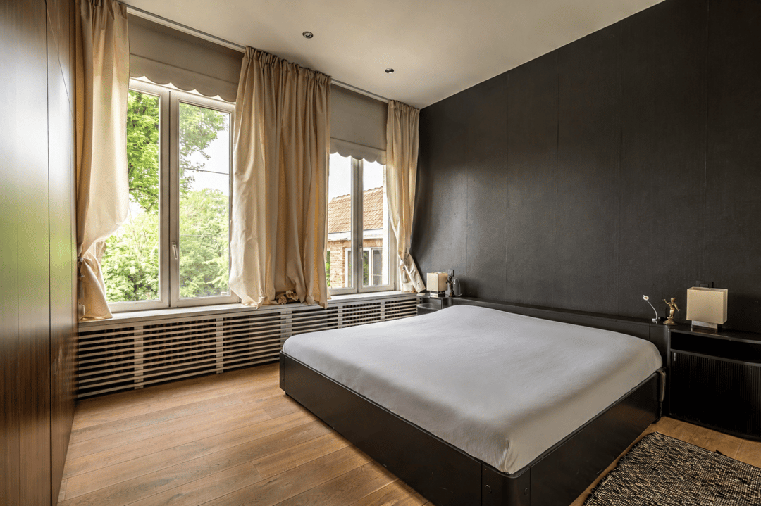 Historic Neoclassical Mansion with Heated Pool in Turnhout City Center — 22