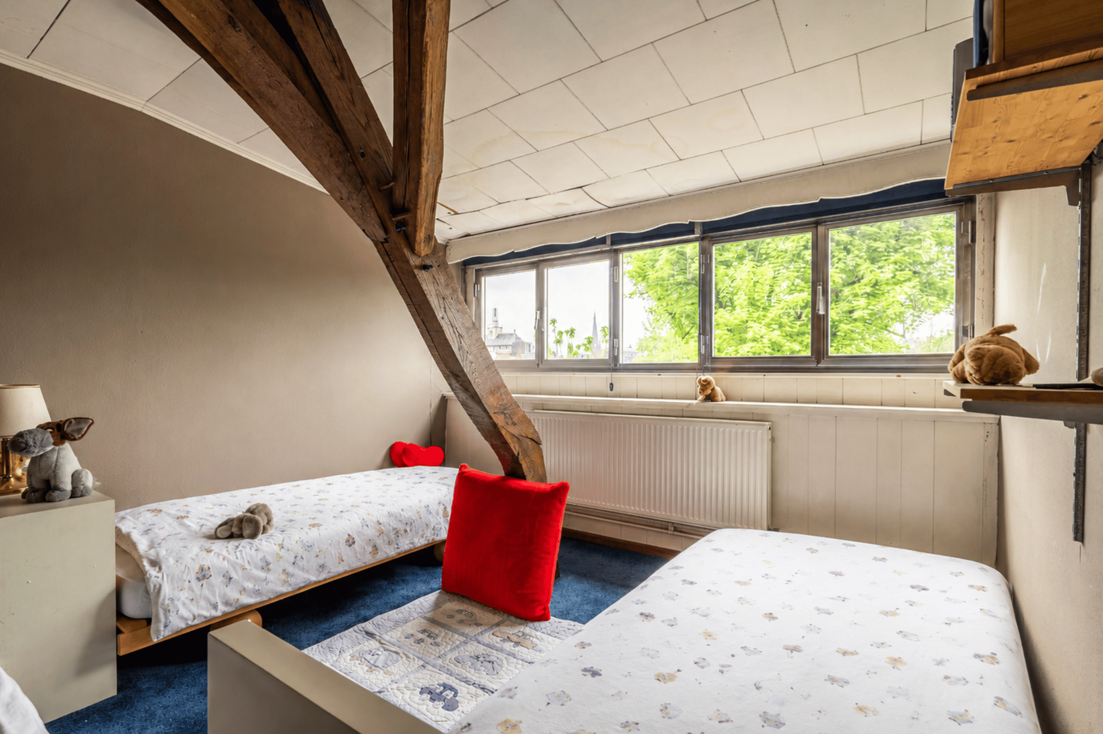 Historic Neoclassical Mansion with Heated Pool in Turnhout City Center — 30