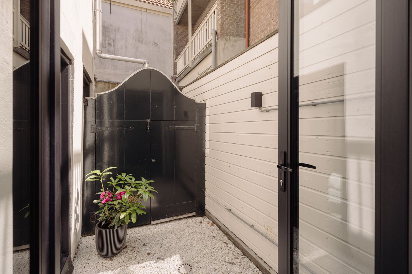 Photo 14 of Eerste Bloemdwarsstraat 9-H
