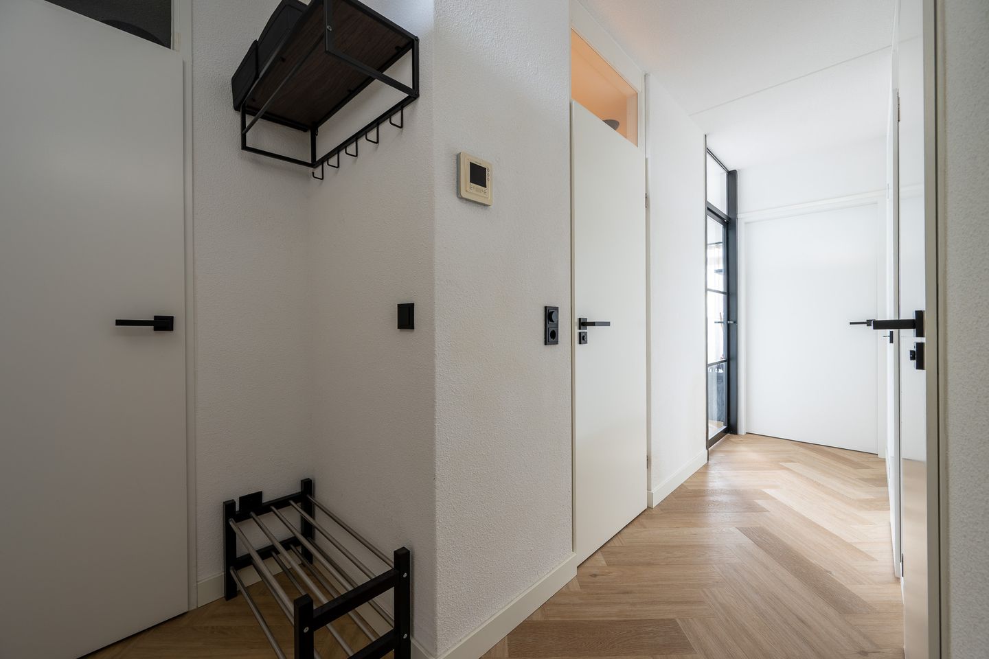 Renovated three room apartment with views in central Zeist — 10