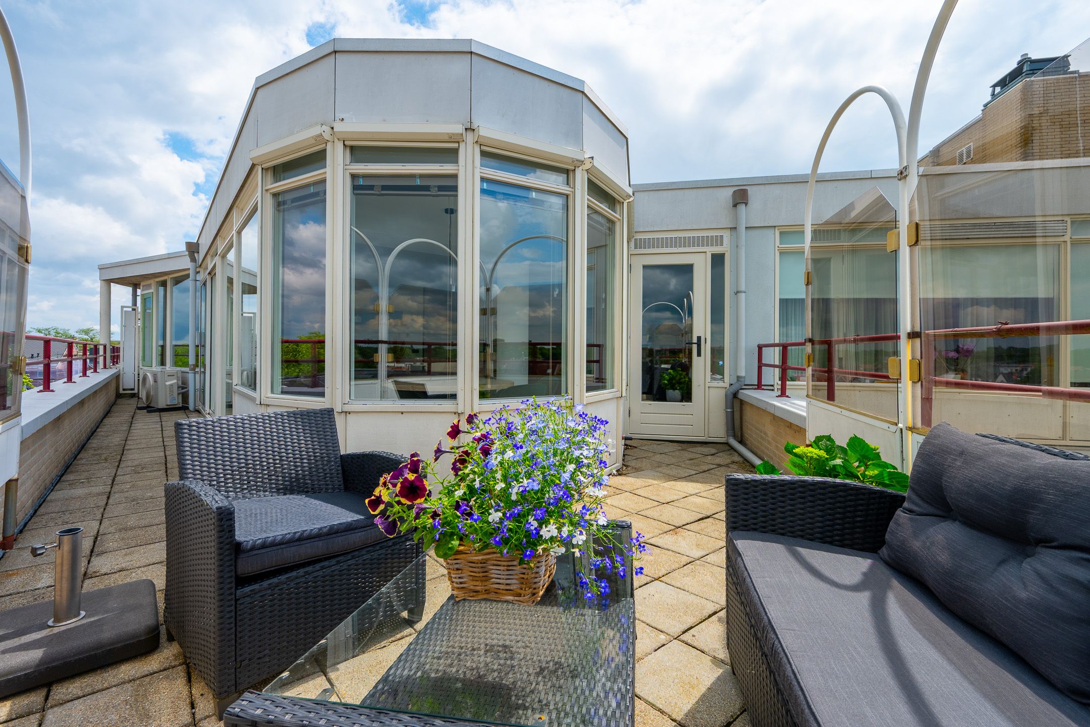 Renovated three room apartment with views in central Zeist — 21
