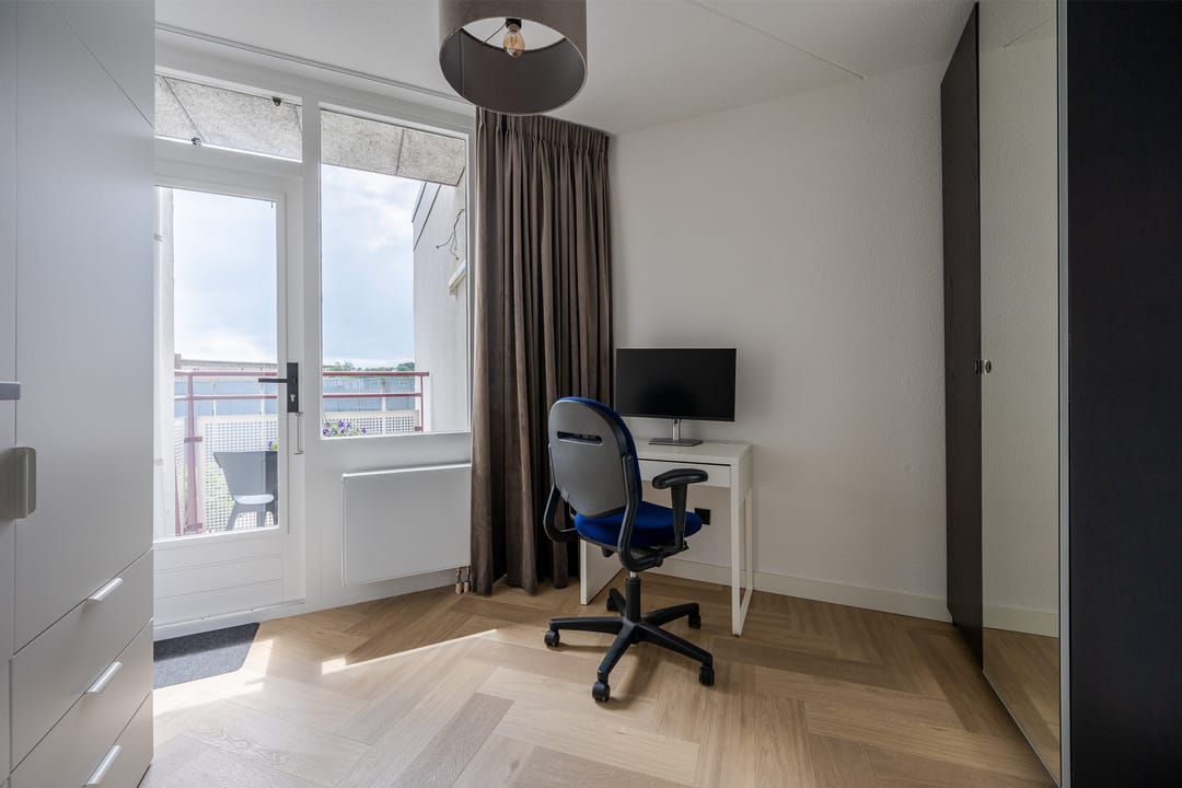 Renovated three room apartment with views in central Zeist — 13