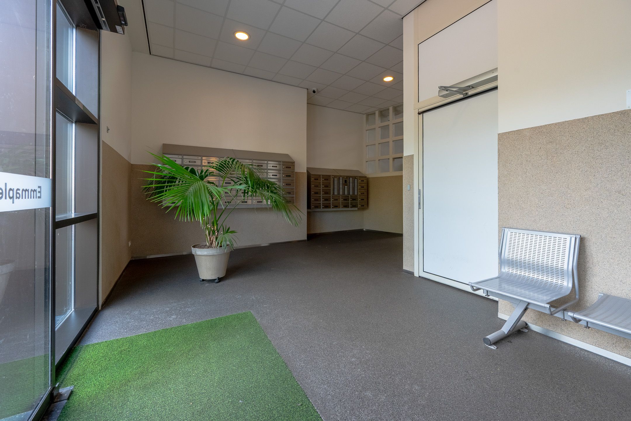 Renovated three room apartment with views in central Zeist — 33