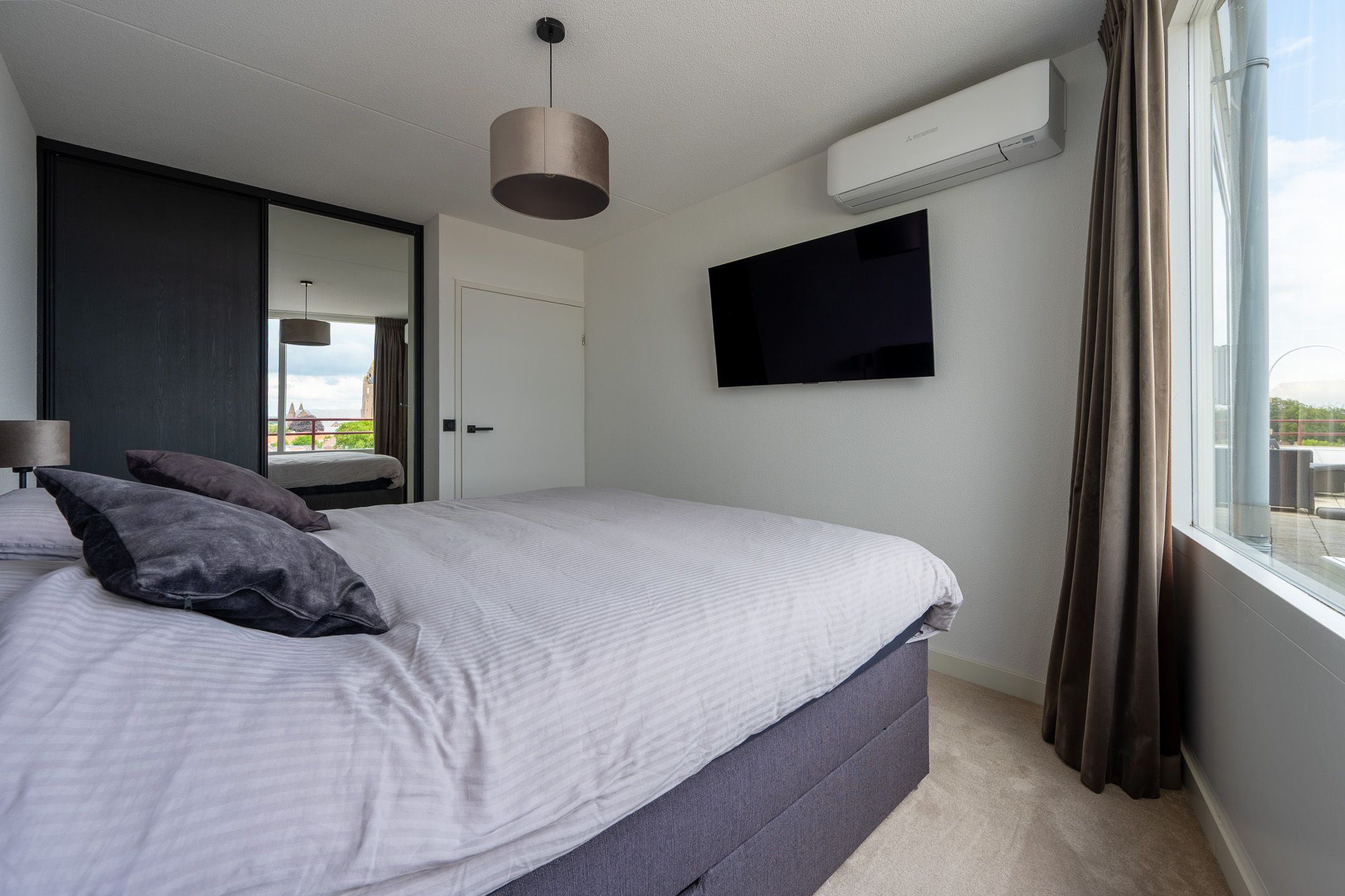 Renovated three room apartment with views in central Zeist — 12