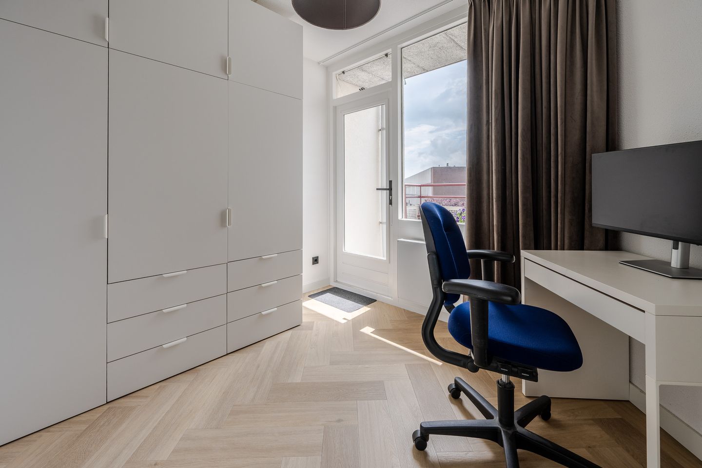 Renovated three room apartment with views in central Zeist — 14