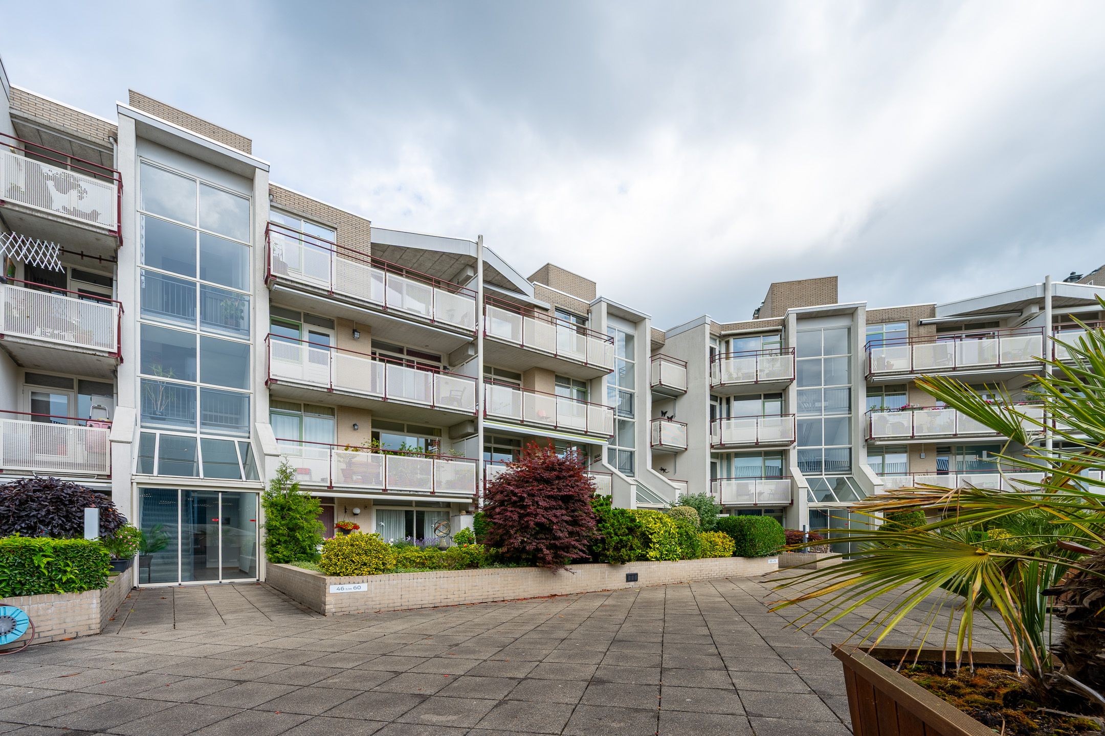 Renovated three room apartment with views in central Zeist — 30