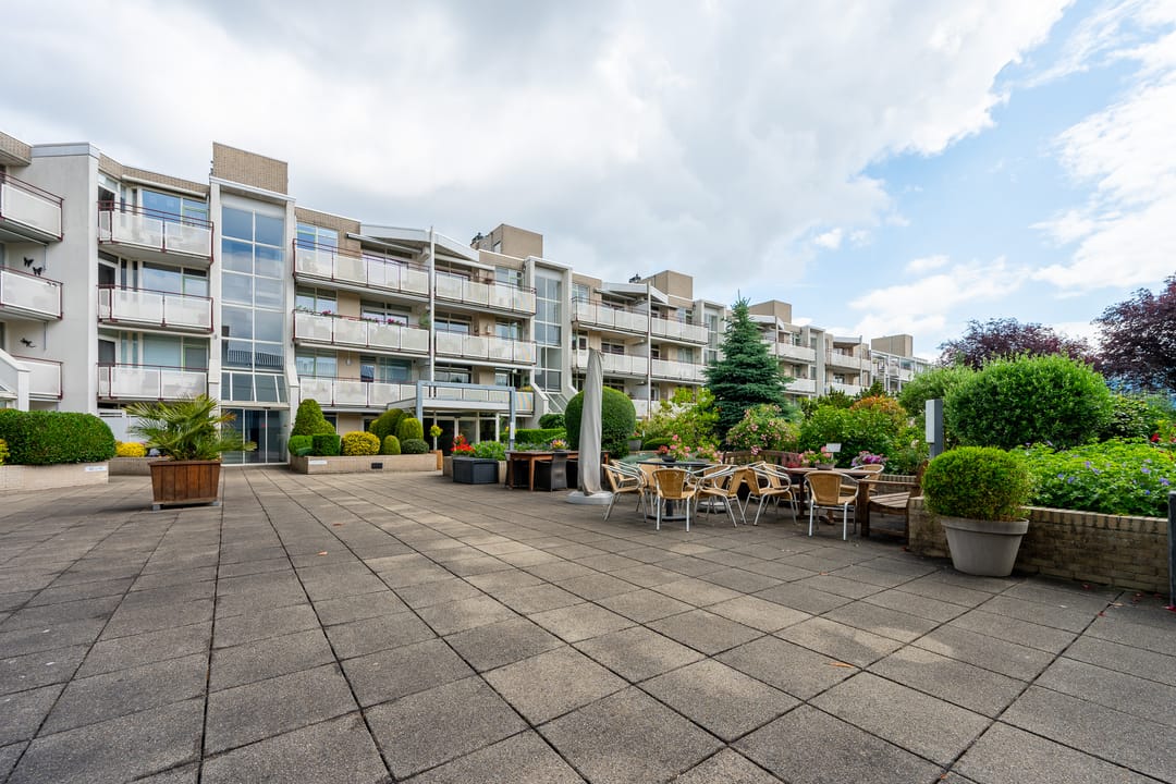 Renovated three room apartment with views in central Zeist — 31