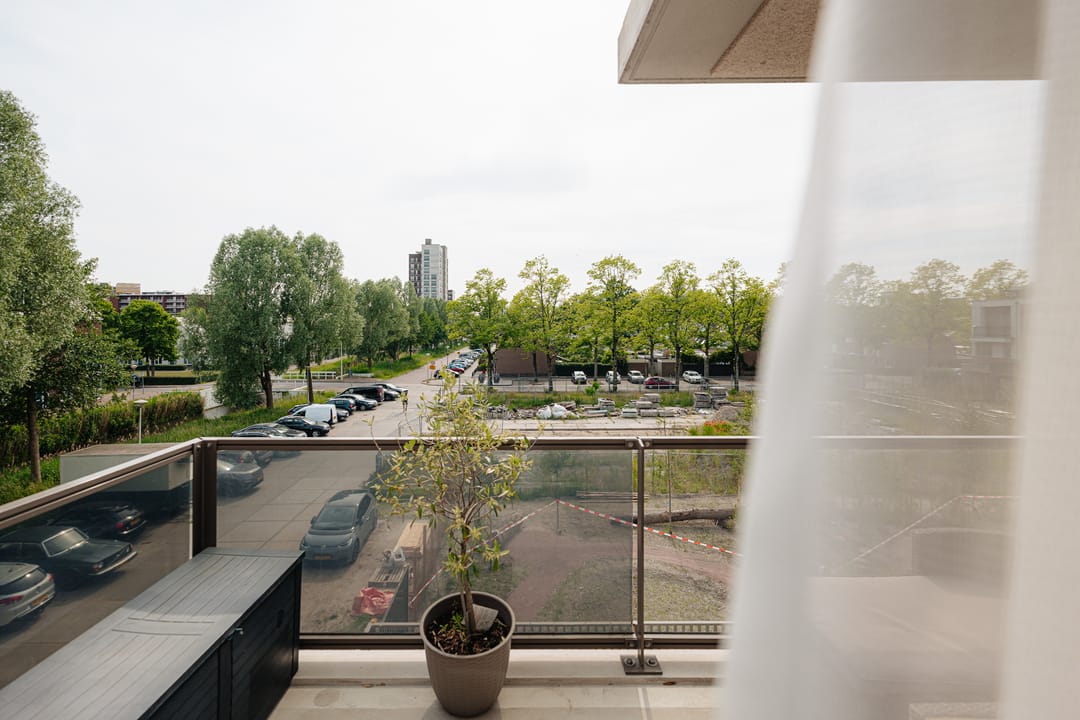 Photo 11 of Dijkmanshuizenstraat 275
