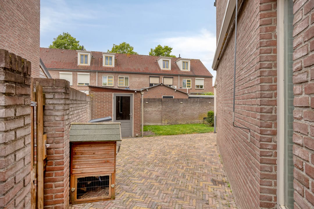 Charming Corner Family Home Near Helmond Centre — 28
