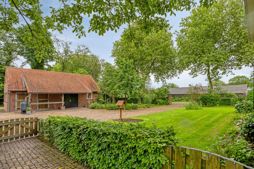 Photo 61 of Voort 34