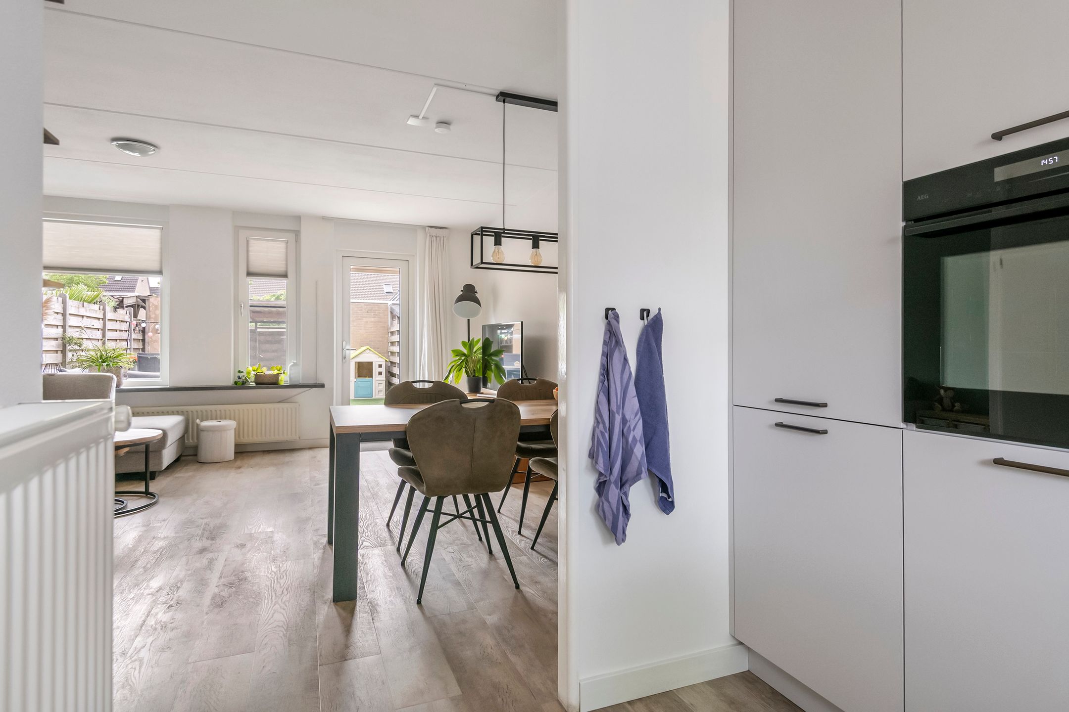 Move-in Ready Terraced Home with Sunny South-West Garden — 12
