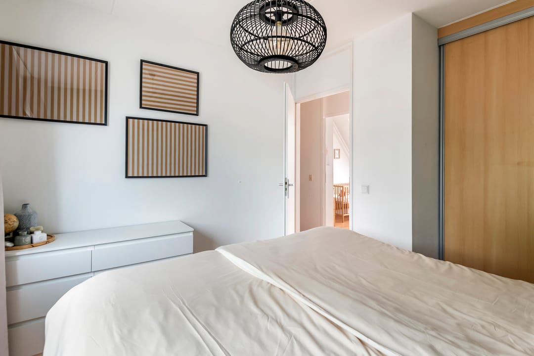 Move-in Ready Terraced Home with Sunny South-West Garden — 22