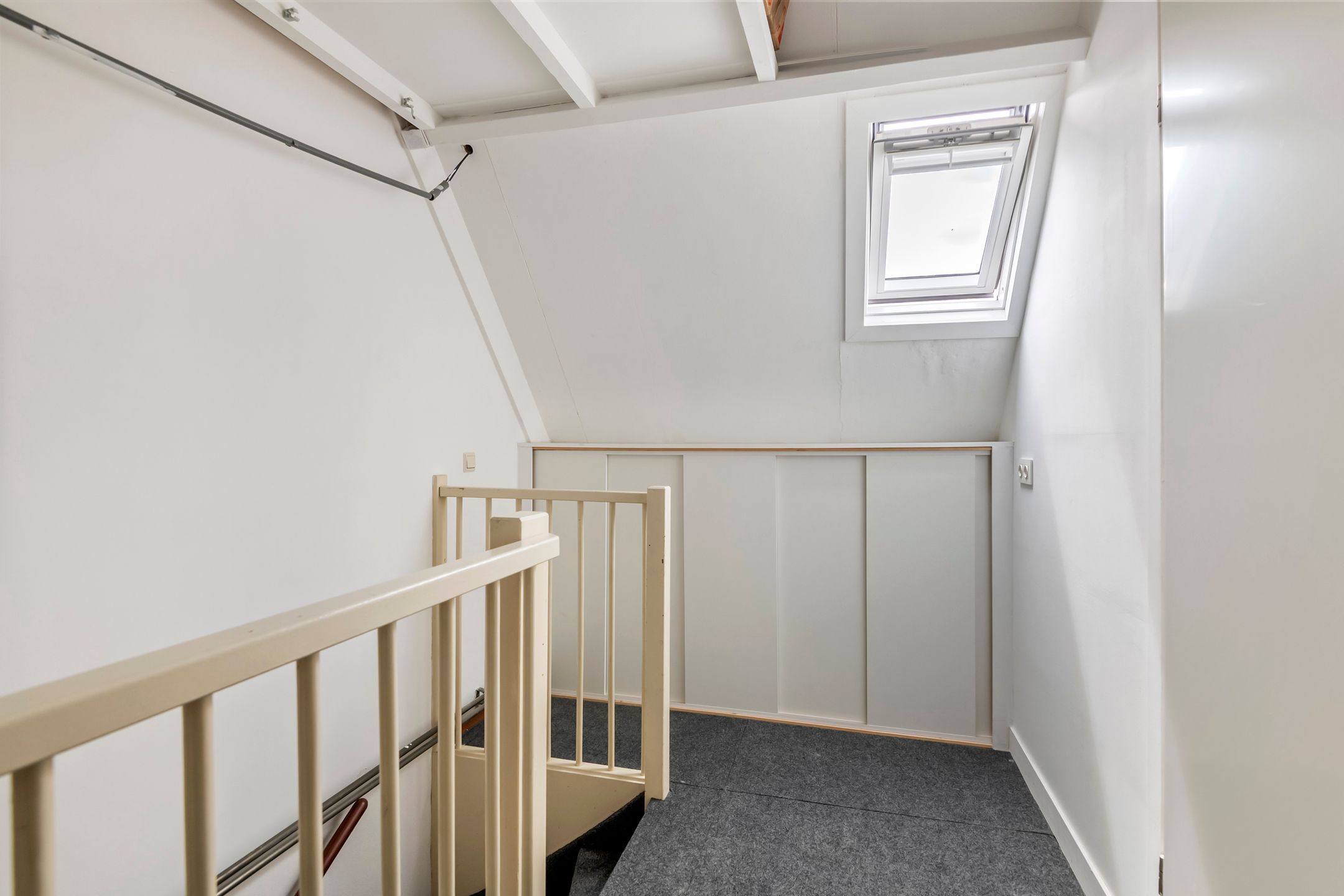Move-in Ready Terraced Home with Sunny South-West Garden — 27