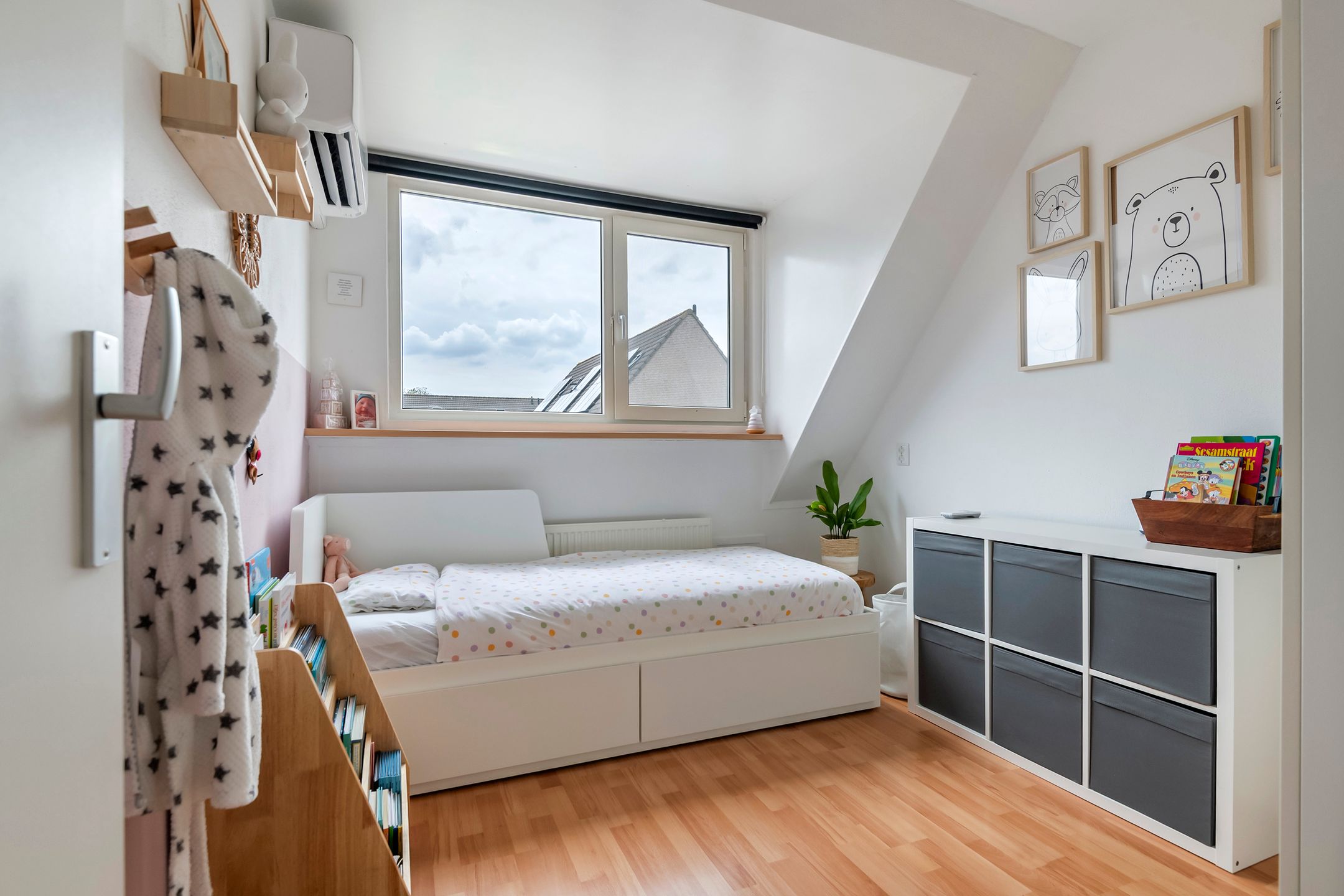 Move-in Ready Terraced Home with Sunny South-West Garden — 18