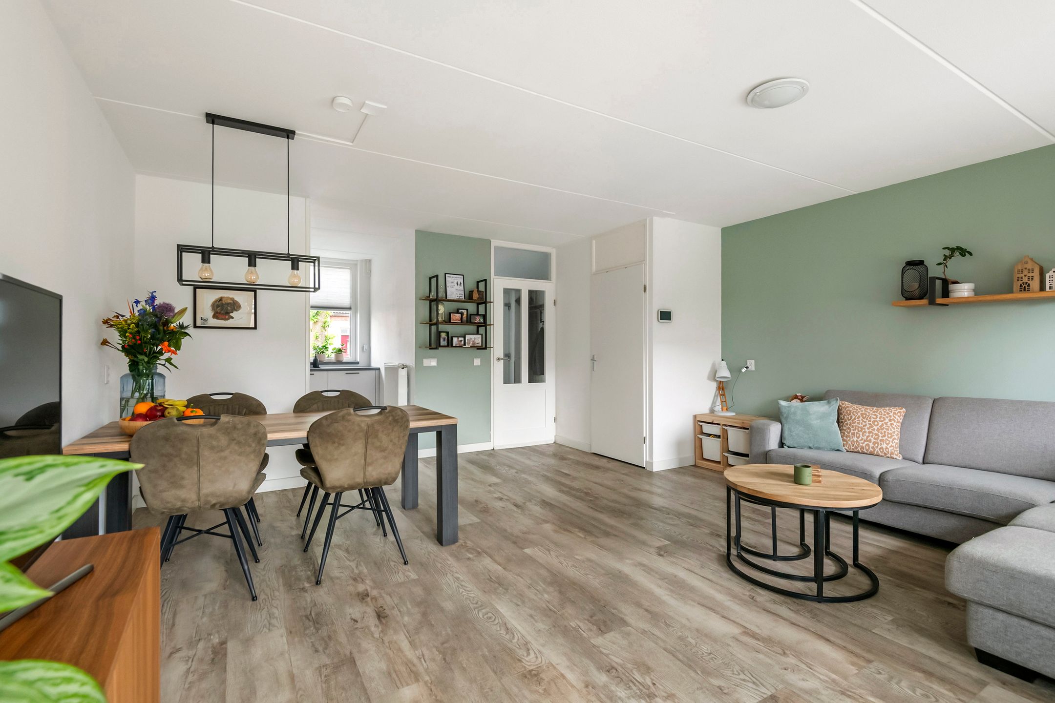 Move-in Ready Terraced Home with Sunny South-West Garden — 9