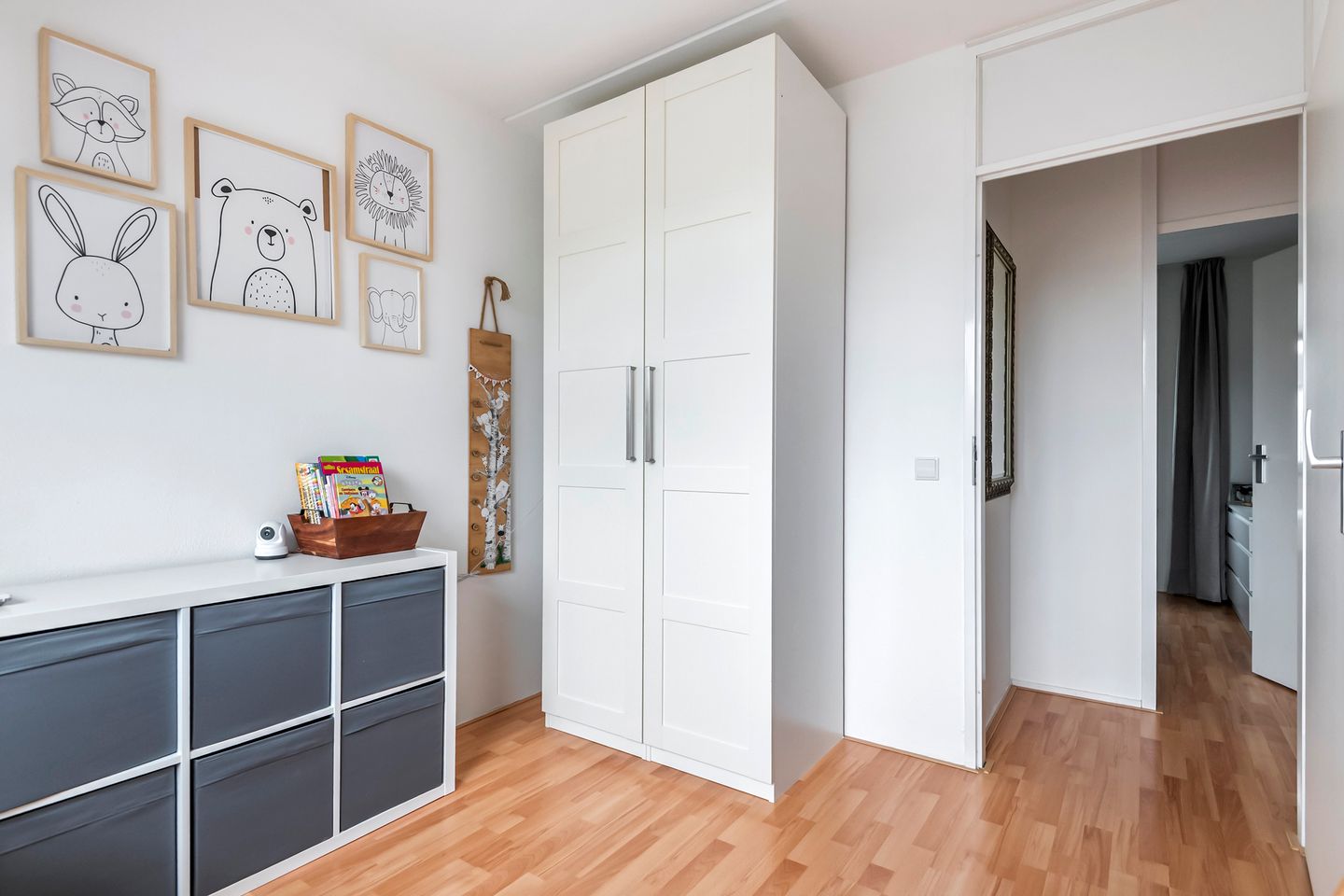 Move-in Ready Terraced Home with Sunny South-West Garden — 19