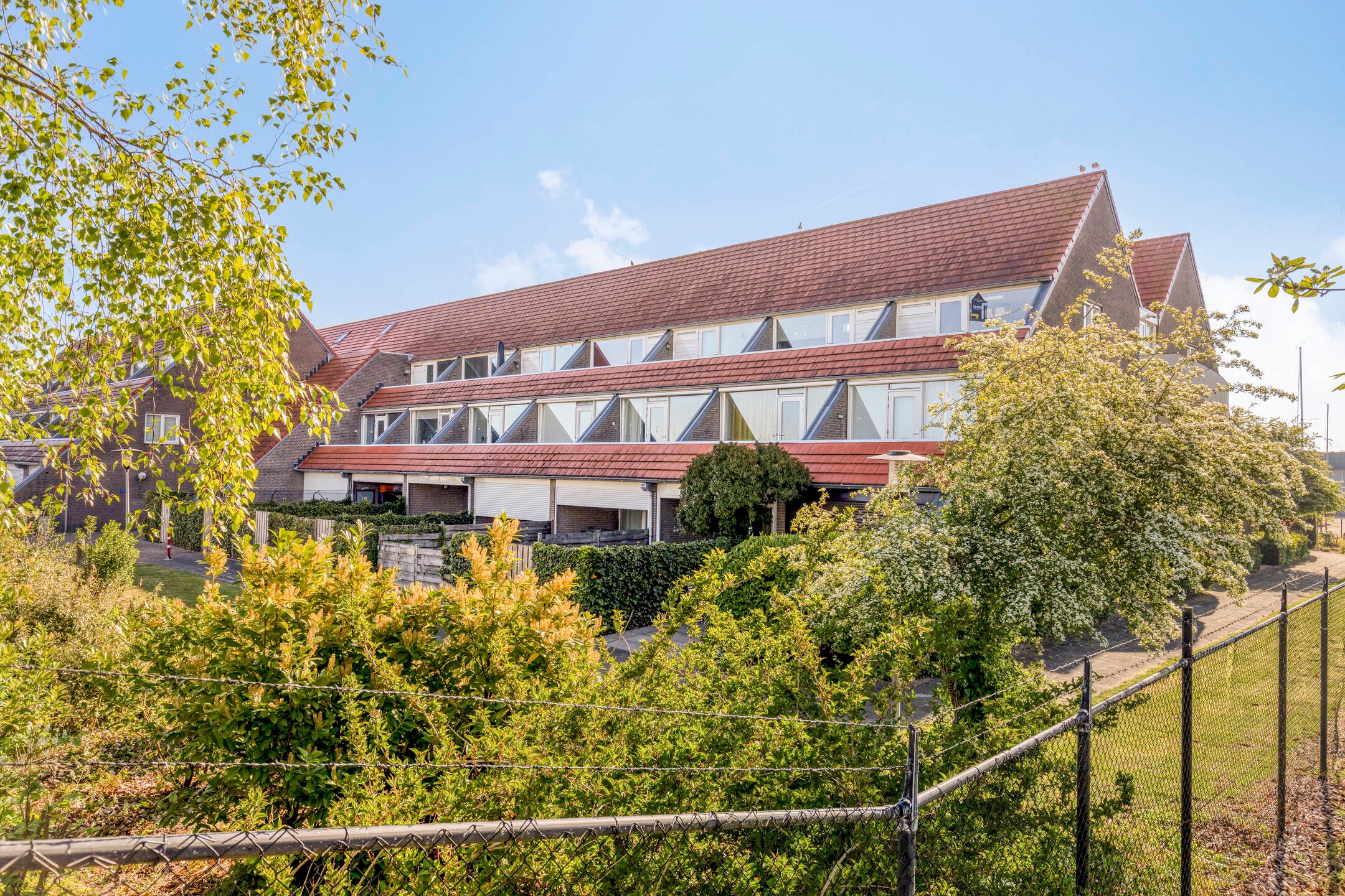 1-bedroom freehold villa in Bruinisse — photo 3 of 5