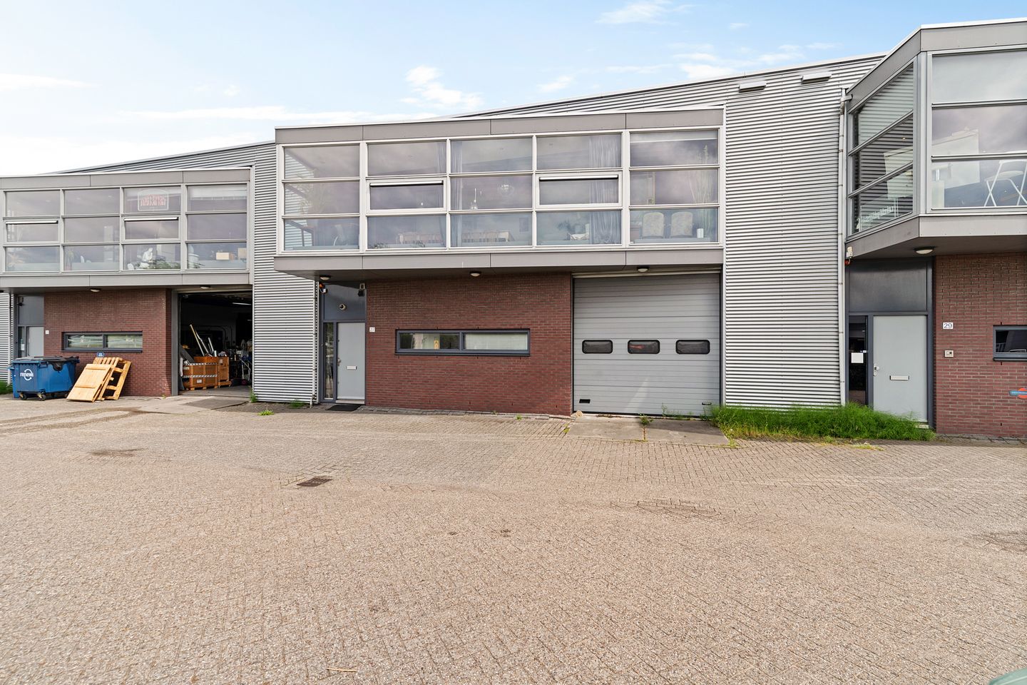 View photo 1 of Kombuisweg 27
