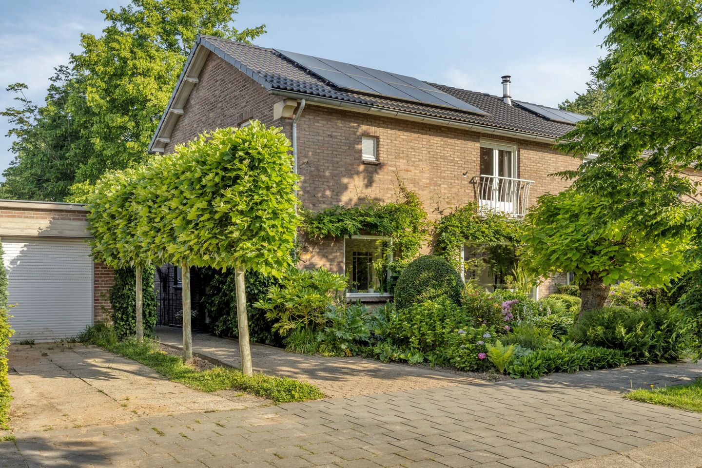 Foto 1 van Alberdingk Thijmlaan 3
