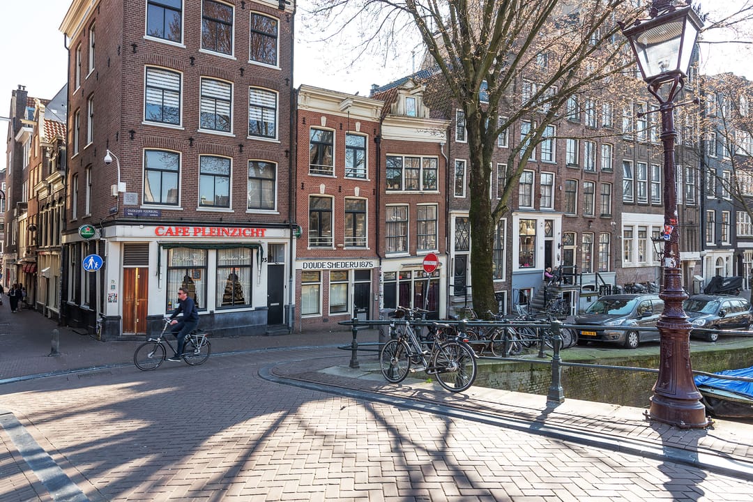 Photo 2 of Oudezijds Voorburgwal 77-A
